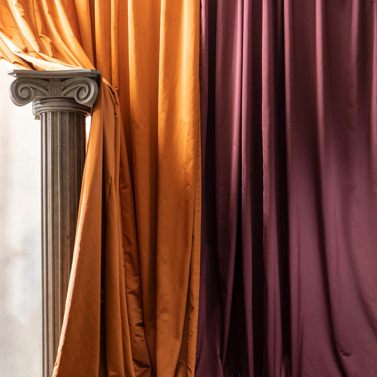 LUSCIOUS SATIN