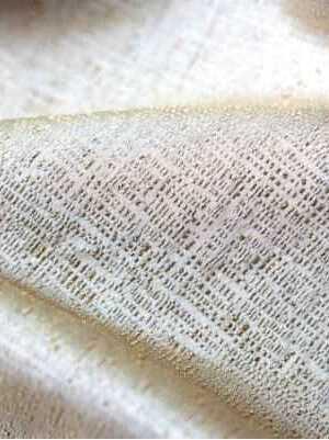 3 winter-friendly fabrics to choose for your furnishings.